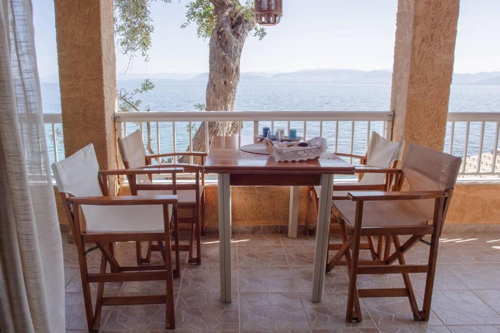 Kohyli Beachfront House Agia Pelagia Chlomou Екстериор снимка