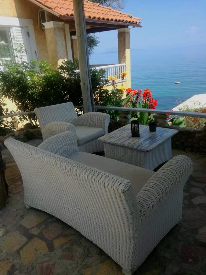 Kohyli Beachfront House Agia Pelagia Chlomou Екстериор снимка