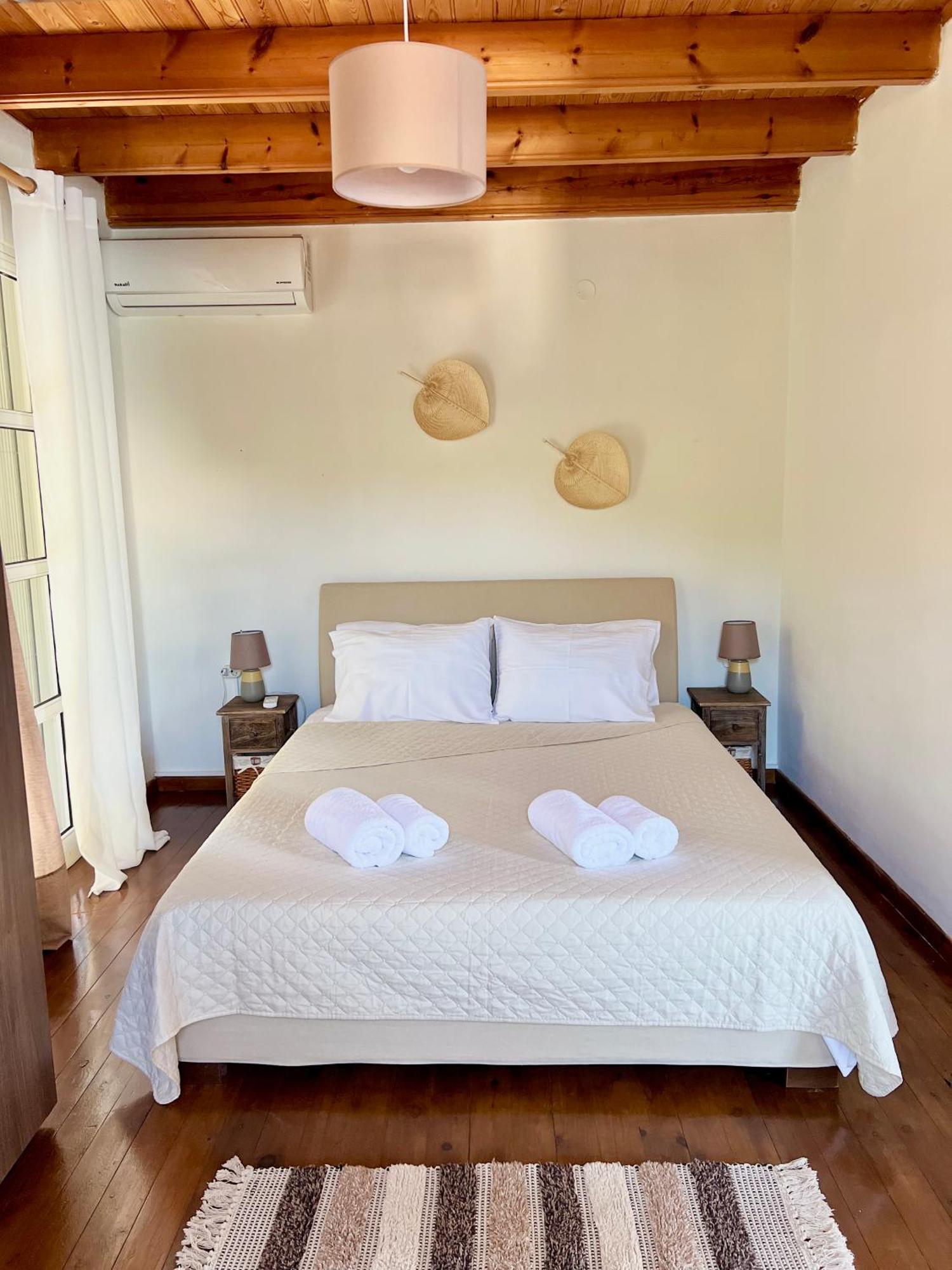 Kohyli Beachfront House Agia Pelagia Chlomou Екстериор снимка