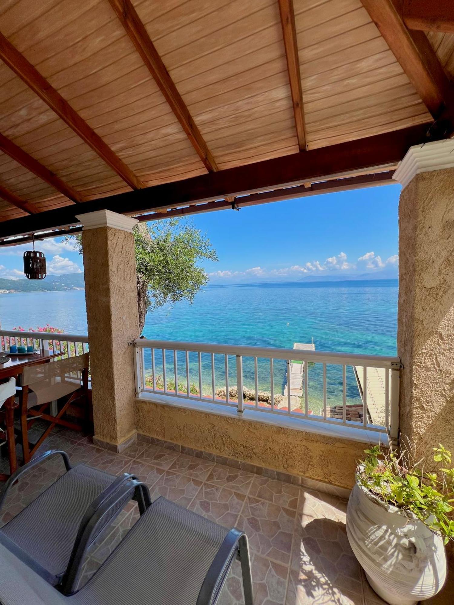 Kohyli Beachfront House Agia Pelagia Chlomou Екстериор снимка