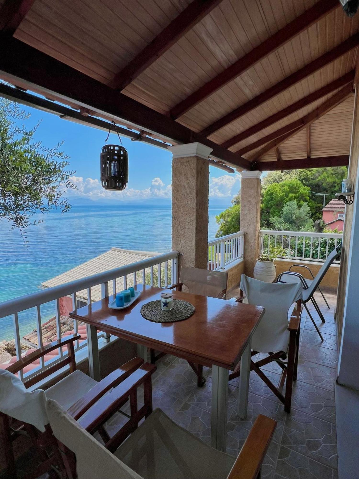 Kohyli Beachfront House Agia Pelagia Chlomou Екстериор снимка