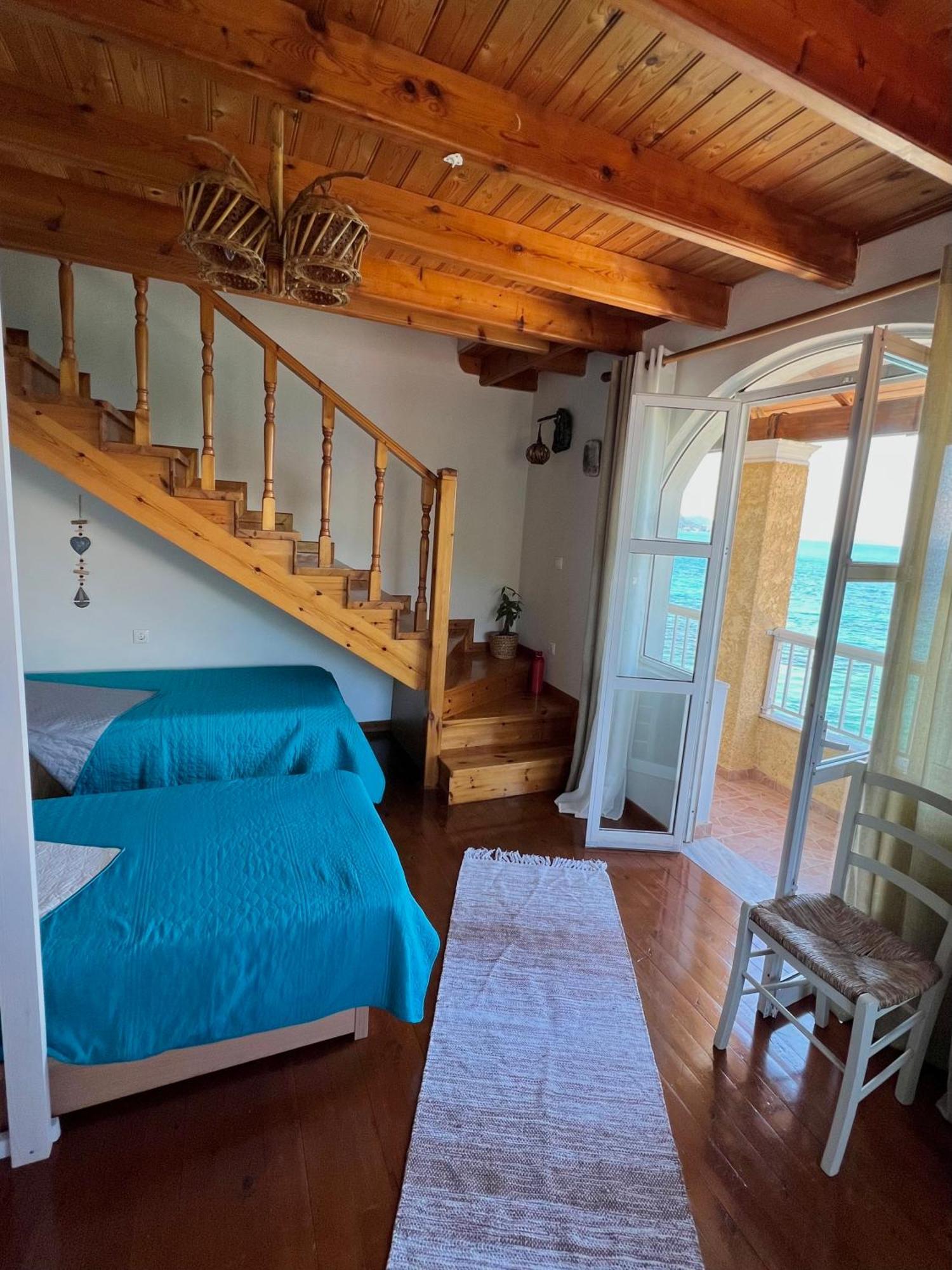 Kohyli Beachfront House Agia Pelagia Chlomou Екстериор снимка