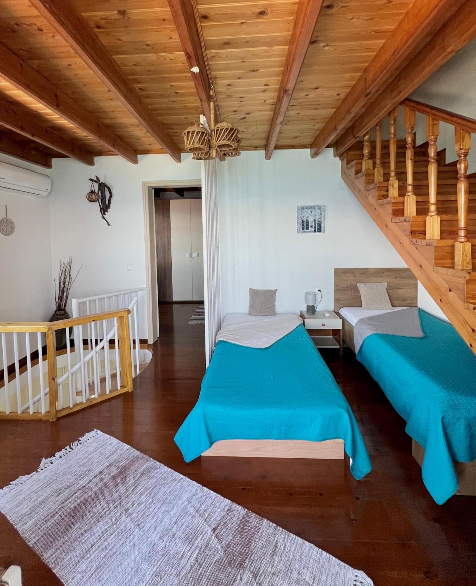Kohyli Beachfront House Agia Pelagia Chlomou Екстериор снимка